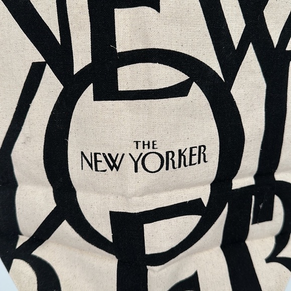 New Yorker Black and Light Tan Canvas Tote Bag - Picture 2 of 7
